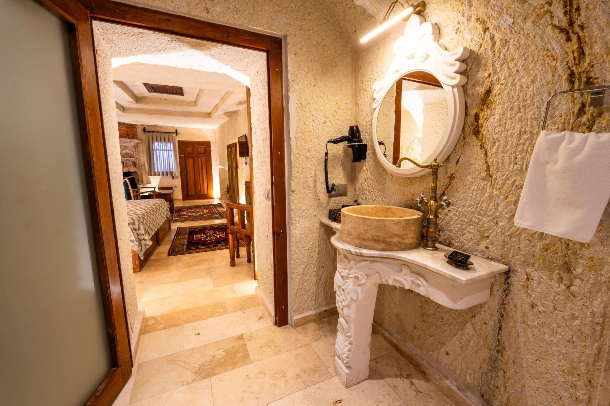 Cappadocia Sweet Cave Aparthotel Nevşehir Bagian luar foto